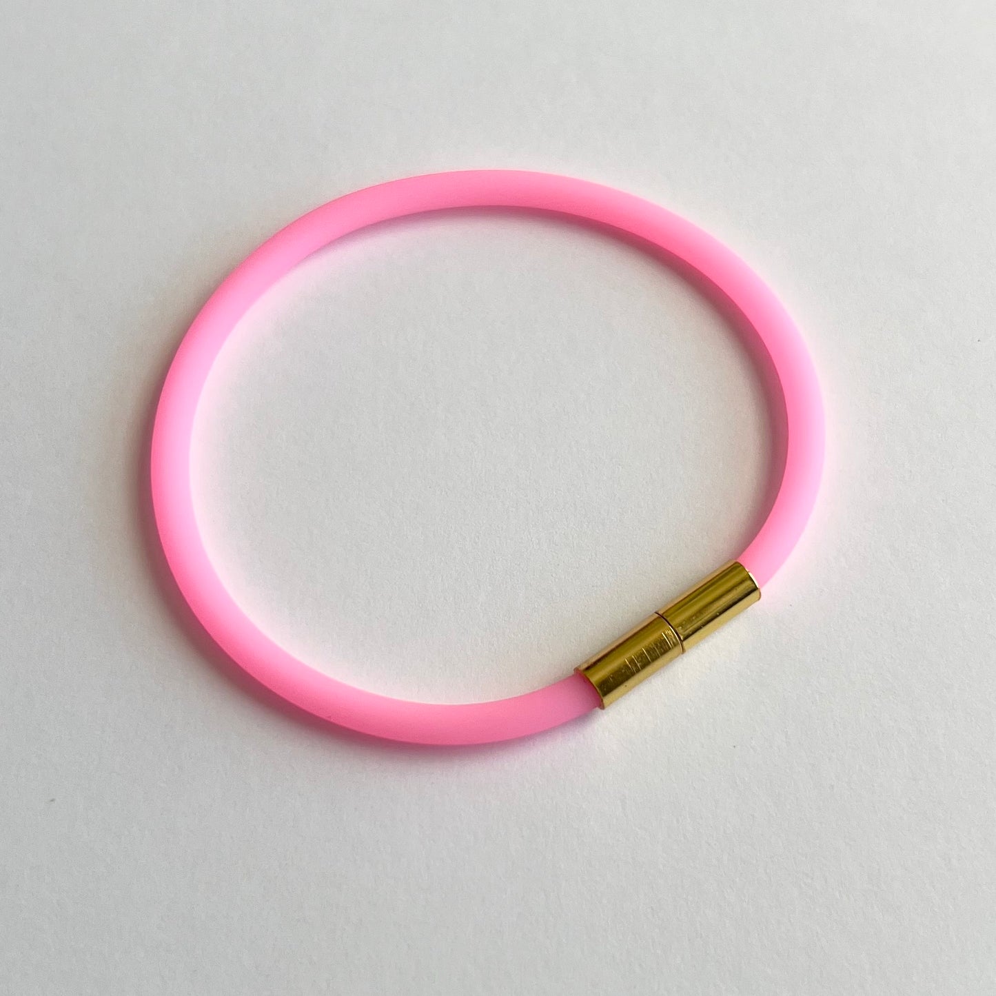 Robyn Magnetic Clasp Soft-Touch Silicone Bracelet-Pastel Pink
