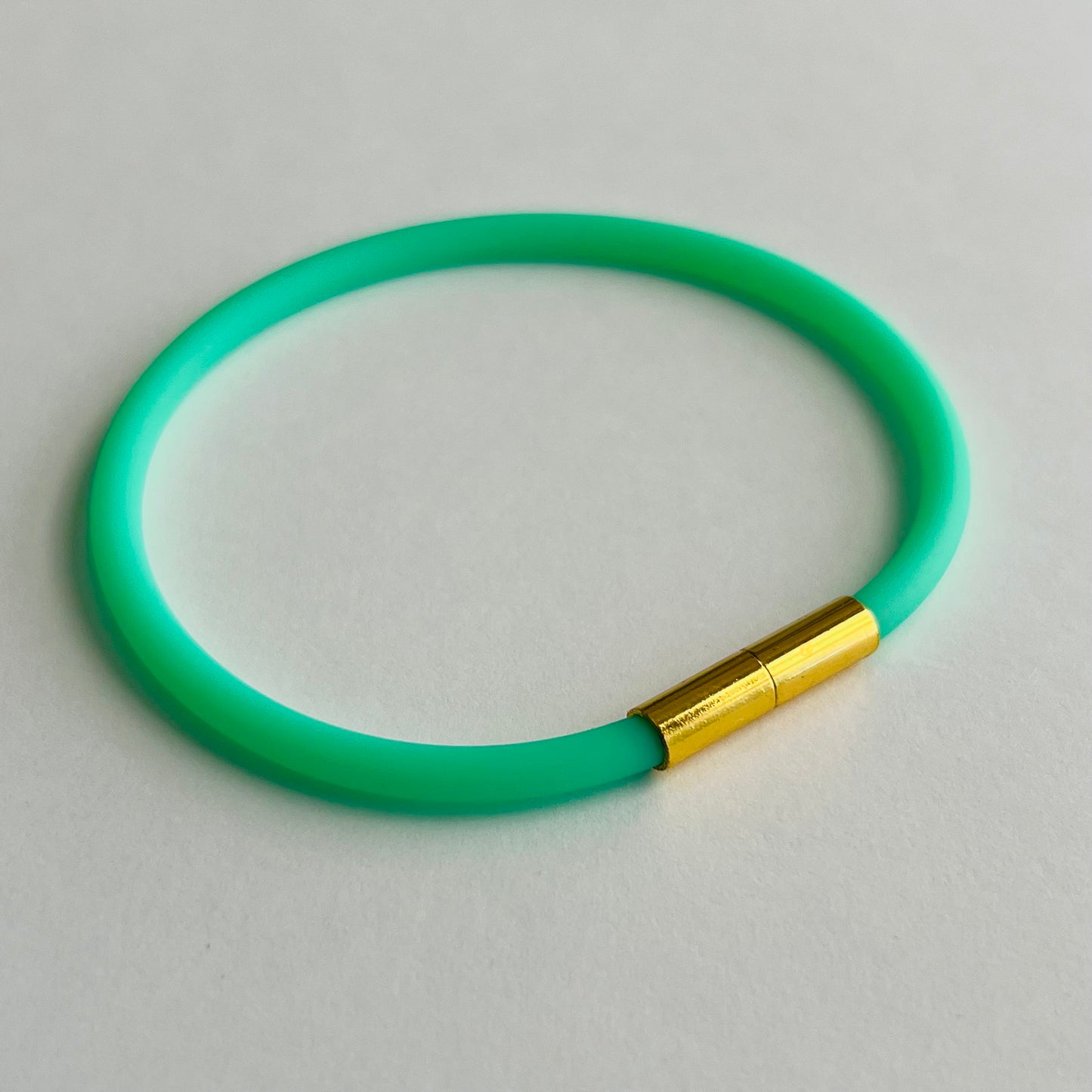 Robyn Magnetic Clasp Soft-Touch Silicone Bracelet-Pastel Green